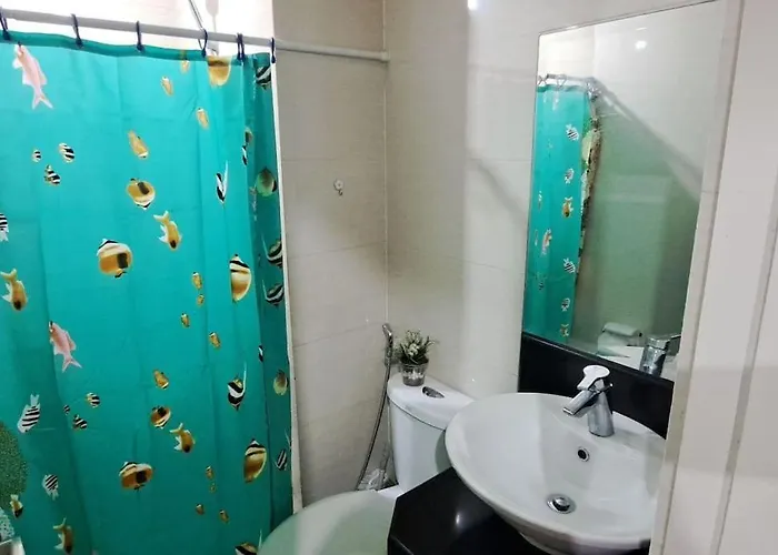 Unit Near Naia Terminal 3 *