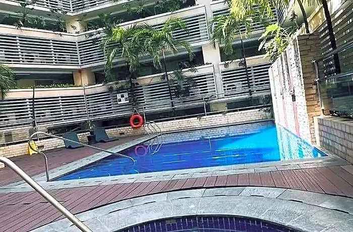 Unit Near Naia Terminal 3 *