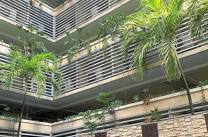 Unit Near Naia Terminal 3